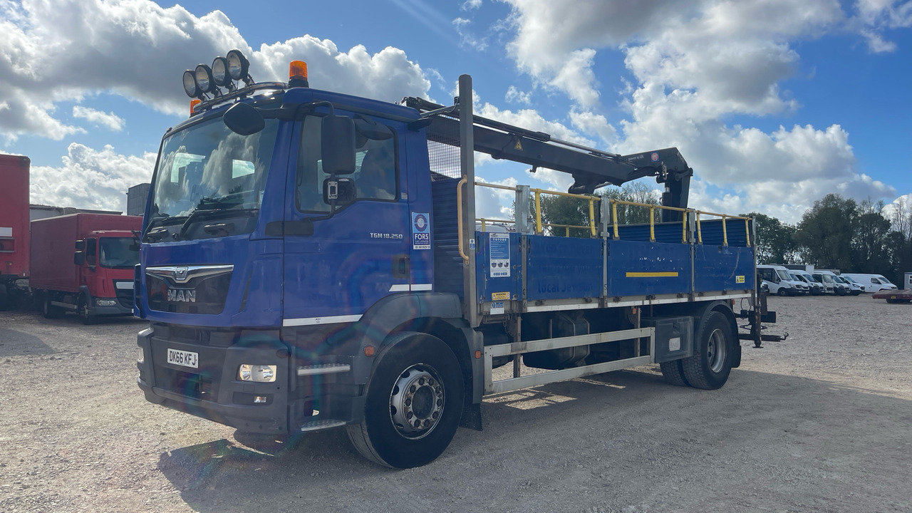 Man TGM 18.250 - Xe tải thùng lửng/ Phẳng, Xe cẩu tự hành: hình 2 Man TGM 18.250 - Xe tải thùng lửng/ Phẳng, Xe cẩu tự hành: hình 2