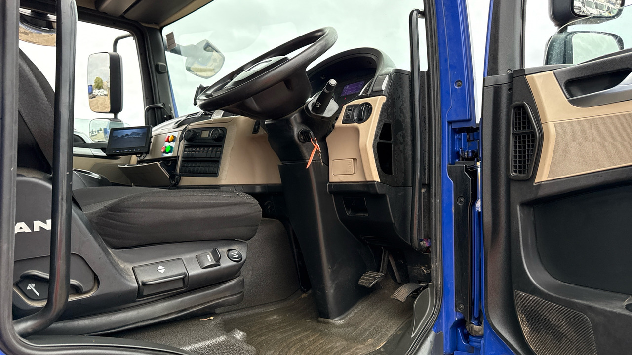 Man TGM 18.250 - Xe tải thùng lửng/ Phẳng, Xe cẩu tự hành: hình 5 Man TGM 18.250 - Xe tải thùng lửng/ Phẳng, Xe cẩu tự hành: hình 5