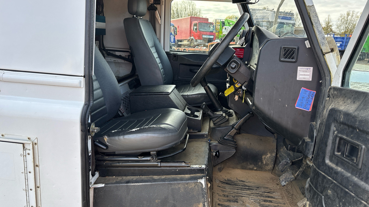 Land Rover Defender 110 2.2 TDCI Hard Top - Máy móc khác: hình 5 Land Rover Defender 110 2.2 TDCI Hard Top - Máy móc khác: hình 5