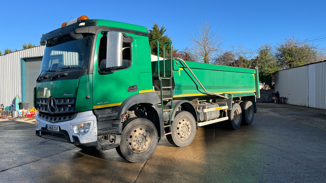 Mercedes-Benz Arocs 3240 - Xe ben: hình 2 Mercedes-Benz Arocs 3240 - Xe ben: hình 2