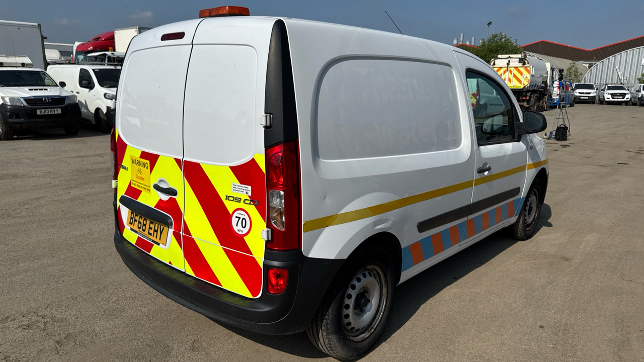 Mercedes-Benz Citan 109 CDI - Xe van chở hàng: hình 4 Mercedes-Benz Citan 109 CDI - Xe van chở hàng: hình 4