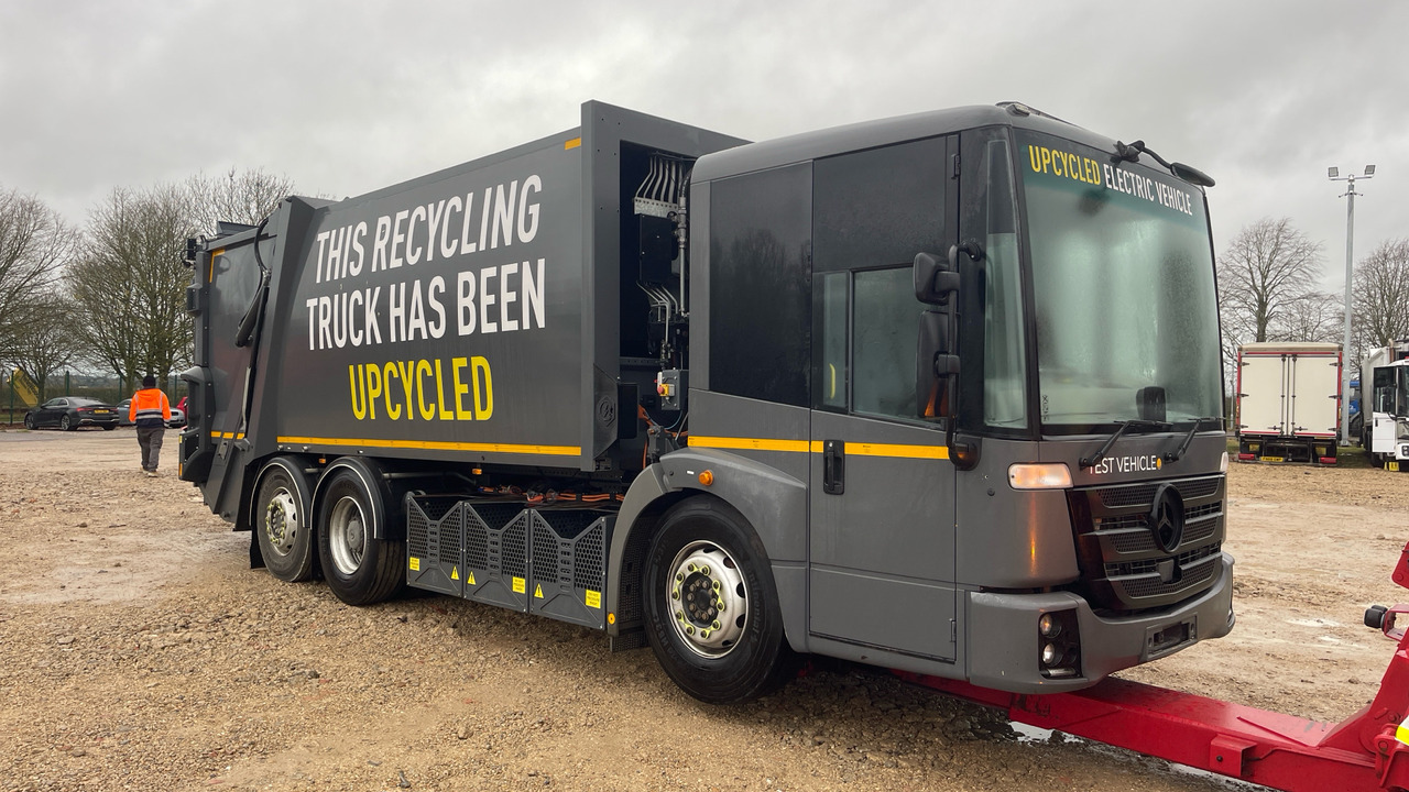 Mercedes-Benz Econic - Xe tải chở rác: hình 2 Mercedes-Benz Econic - Xe tải chở rác: hình 2