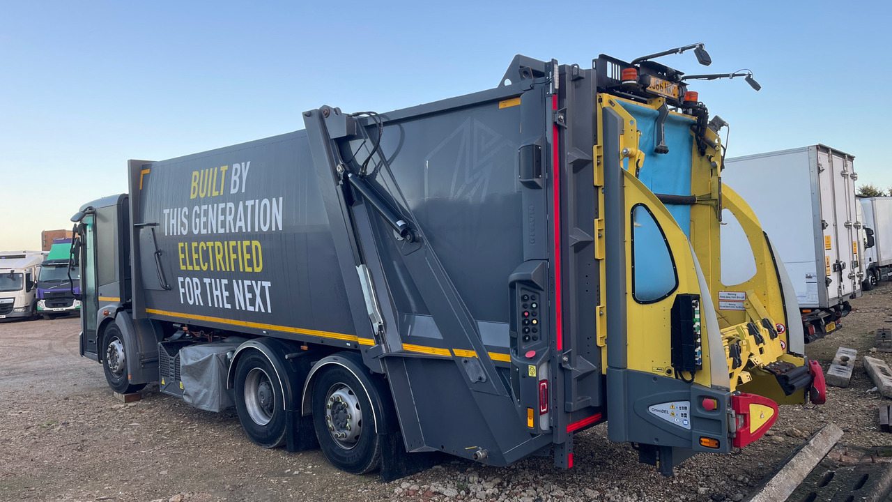 Mercedes-Benz Econic - Xe tải chở rác: hình 4 Mercedes-Benz Econic - Xe tải chở rác: hình 4