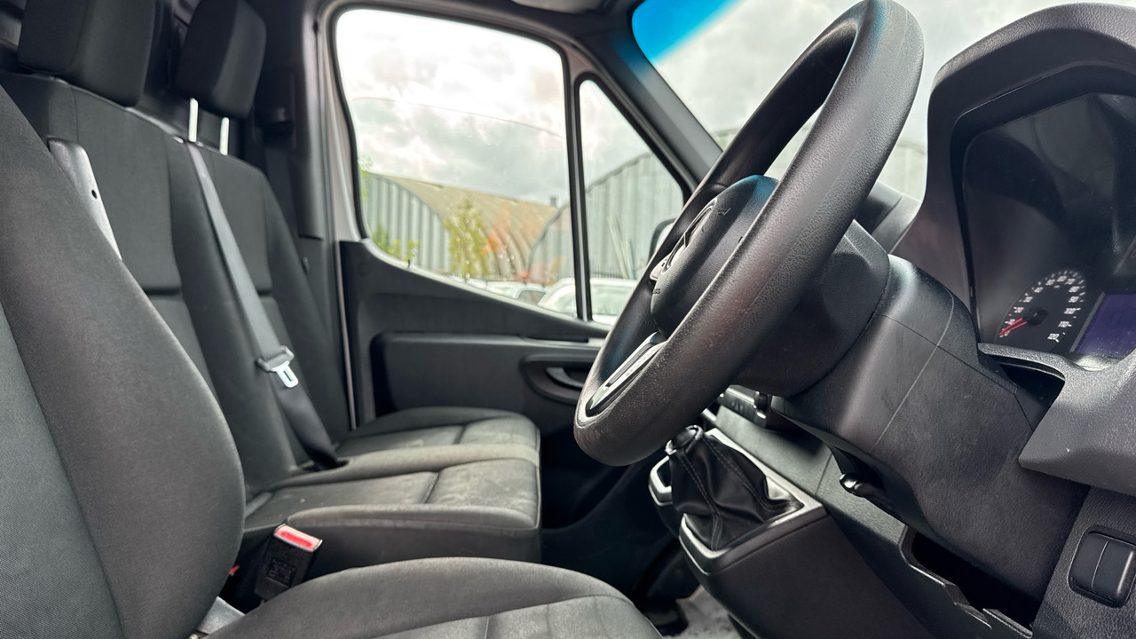 Mercedes-Benz Sprinter 315 CDI - Xe van chở hàng: hình 5 Mercedes-Benz Sprinter 315 CDI - Xe van chở hàng: hình 5