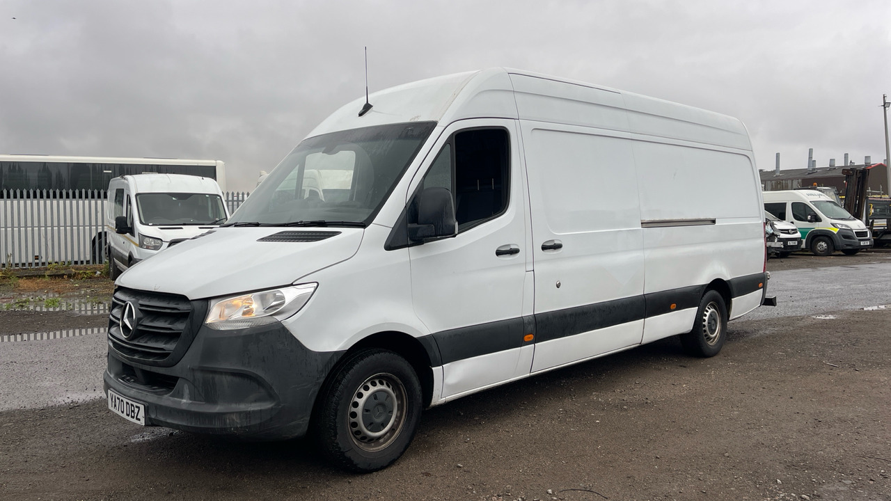 Mercedes-Benz Sprinter 315 CDI PROGRESSIVE - Xe van chở hàng: hình 2 Mercedes-Benz Sprinter 315 CDI PROGRESSIVE - Xe van chở hàng: hình 2