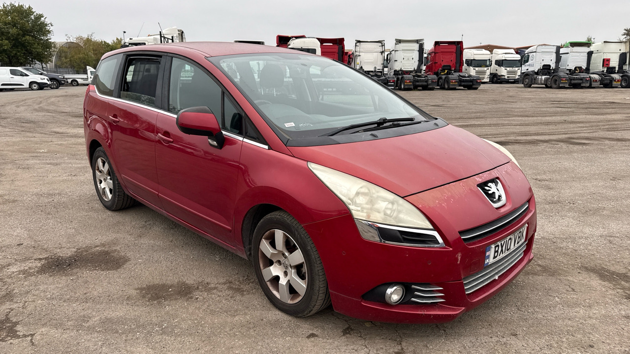 PEUGEOT 5008 2.0 HDI 150PS - Xe hơi: hình 1 PEUGEOT 5008 2.0 HDI 150PS - Xe hơi: hình 1