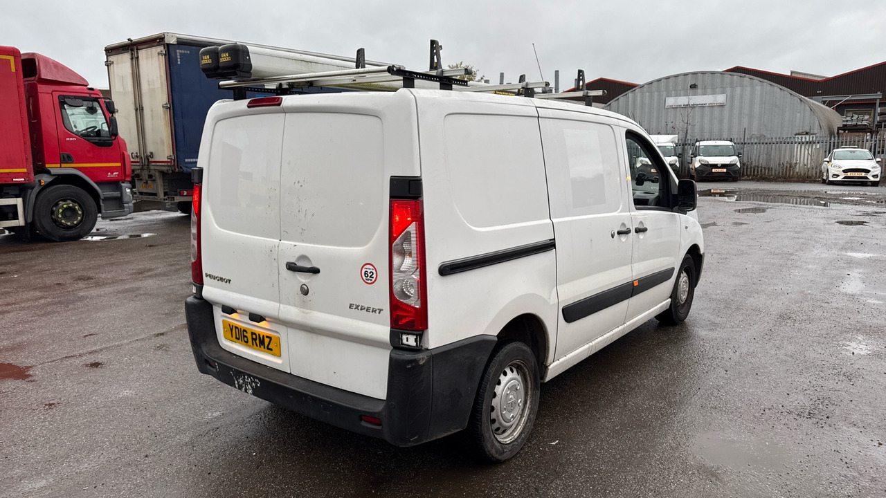 PEUGEOT EXPERT 1000 1.6 HDI 90PS - Xe van nhỏ gọn: hình 4 PEUGEOT EXPERT 1000 1.6 HDI 90PS - Xe van nhỏ gọn: hình 4