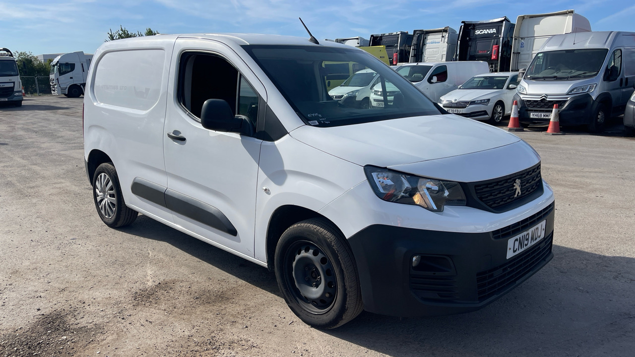PEUGEOT PARTNER 1000 1.6 VLUEHDI PROFESSIONAL 100PS - Xe van nhỏ gọn: hình 1 PEUGEOT PARTNER 1000 1.6 VLUEHDI PROFESSIONAL 100PS - Xe van nhỏ gọn: hình 1