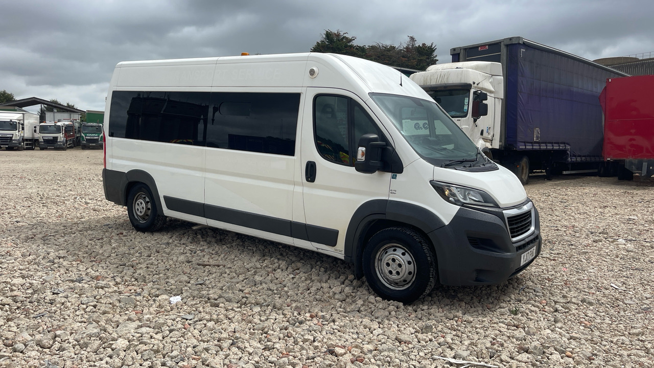 Peugeot Boxer 2.0 BLUE HDI 130PS - Xe cứu thương: hình 1 Peugeot Boxer 2.0 BLUE HDI 130PS - Xe cứu thương: hình 1