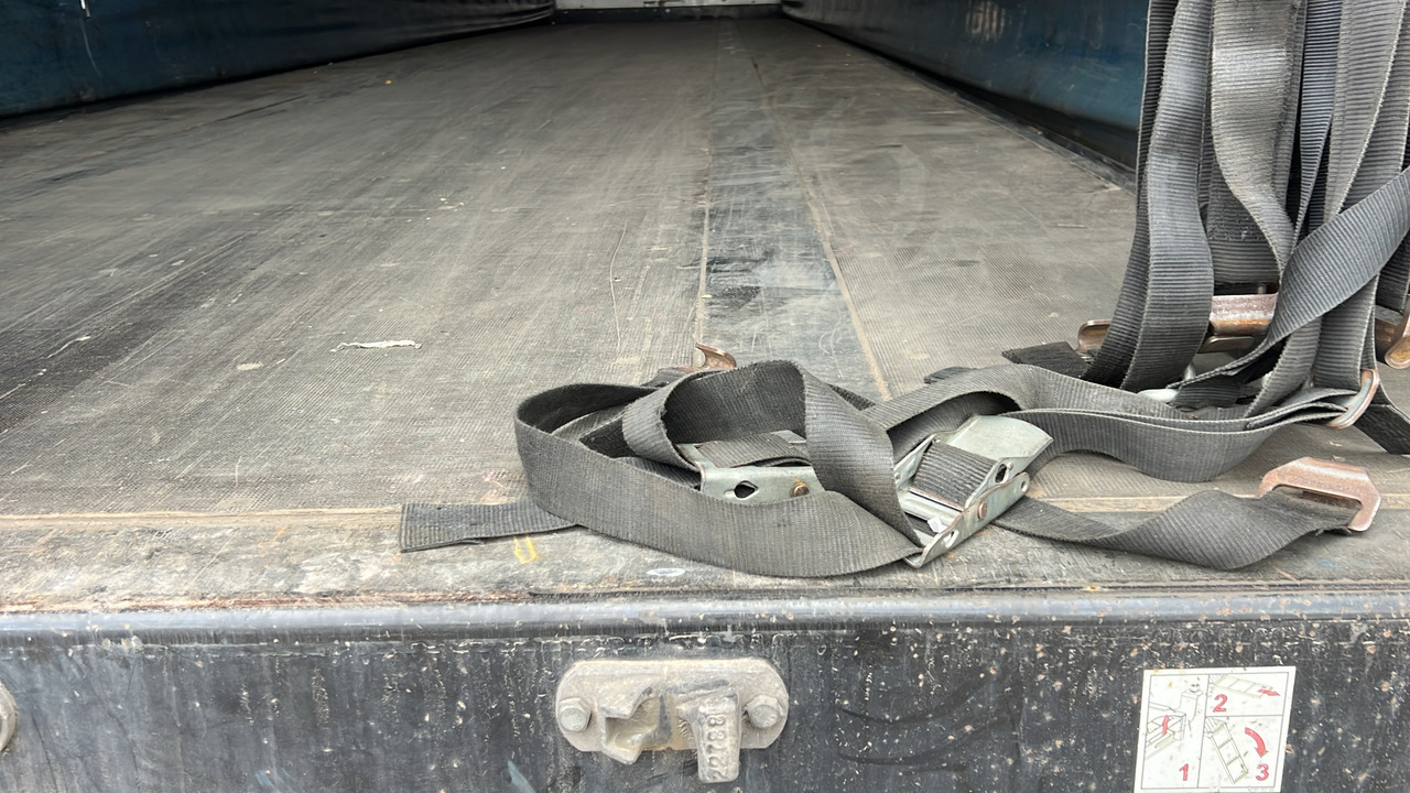 LAWRENCE DAVID CURTAINSIDE - Rơ moóc: hình 2 LAWRENCE DAVID CURTAINSIDE - Rơ moóc: hình 2