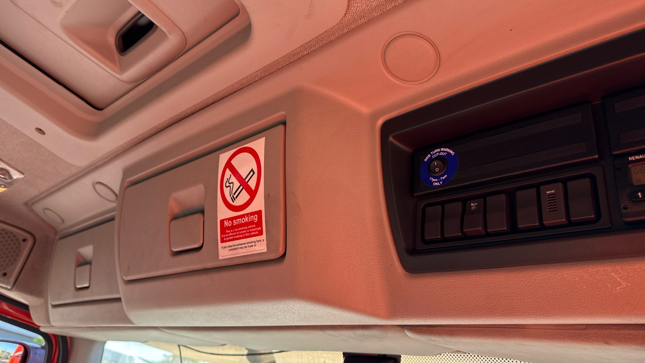 Xe tải thùng mui bạt RENAULT D  26: hình 15