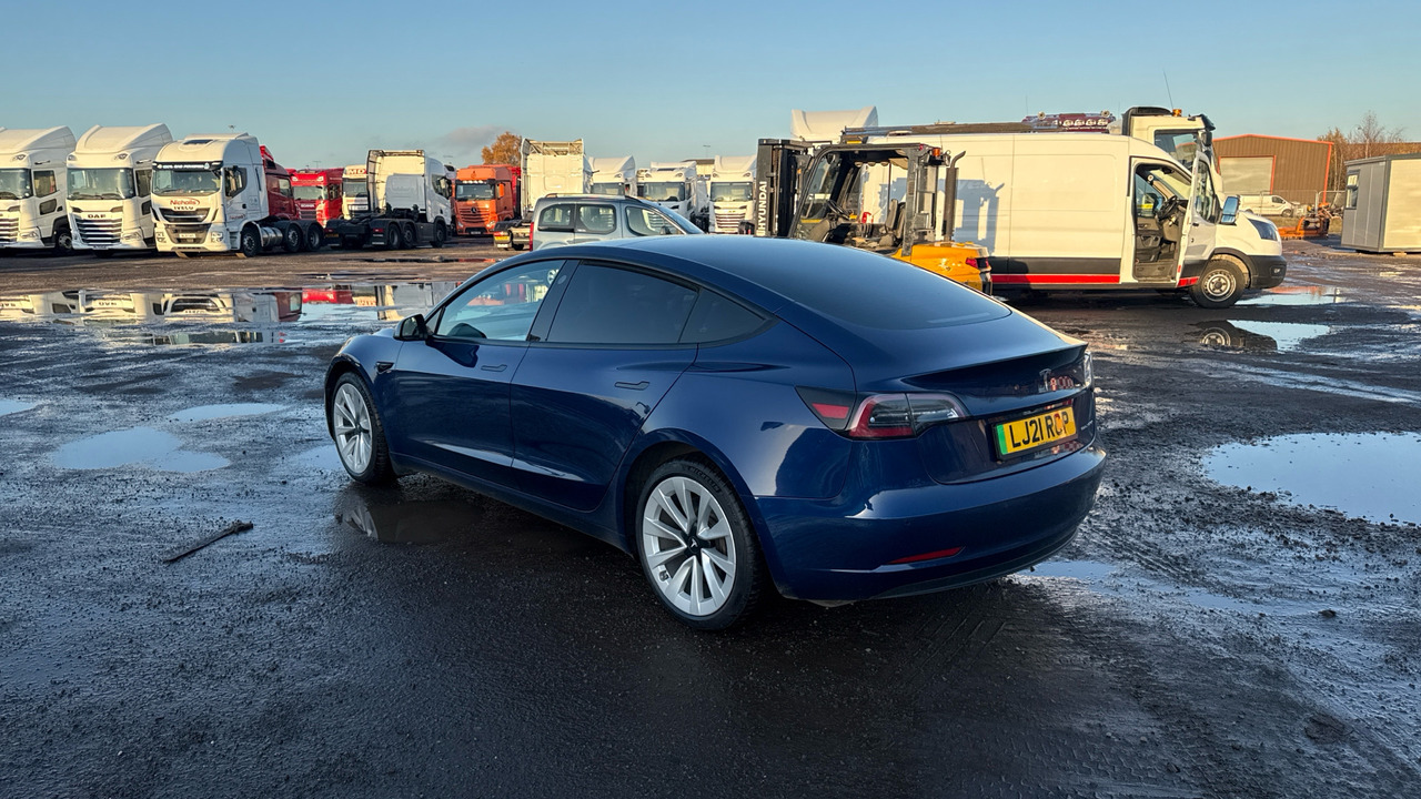 TESLA MODEL 3 LONG RANGE DUAL MOTOR - Sedan: hình 3 TESLA MODEL 3 LONG RANGE DUAL MOTOR - Sedan: hình 3