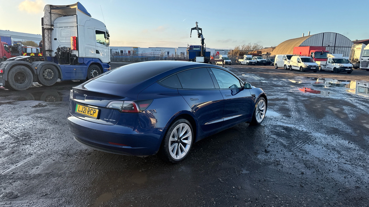TESLA MODEL 3 LONG RANGE DUAL MOTOR - Sedan: hình 4 TESLA MODEL 3 LONG RANGE DUAL MOTOR - Sedan: hình 4