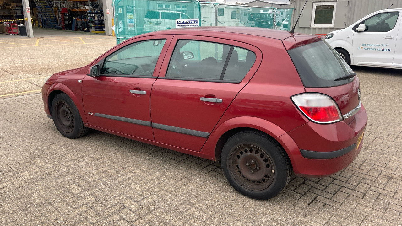 VAUXHALL ASTRA LIFE 1.6 I - Hatchback: hình 3 VAUXHALL ASTRA LIFE 1.6 I - Hatchback: hình 3