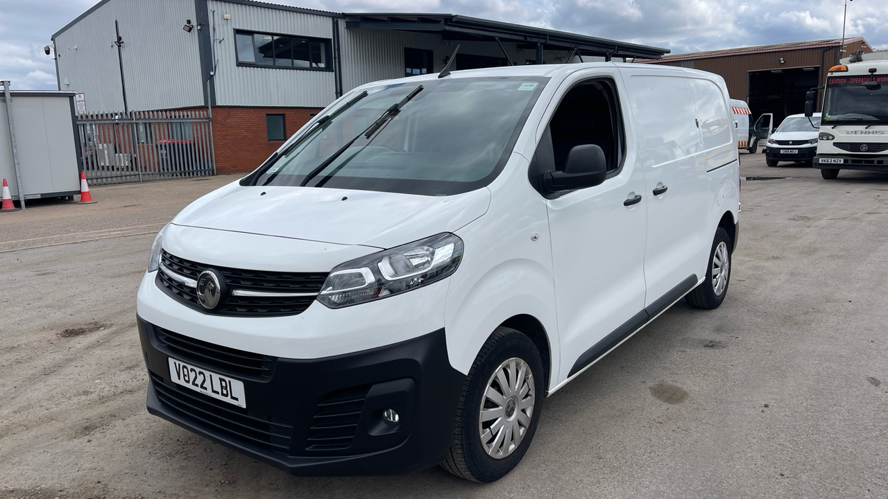 VAUXHALL VIVARO 2900 1.5D 100PS - Xe van nhỏ gọn: hình 2 VAUXHALL VIVARO 2900 1.5D 100PS - Xe van nhỏ gọn: hình 2