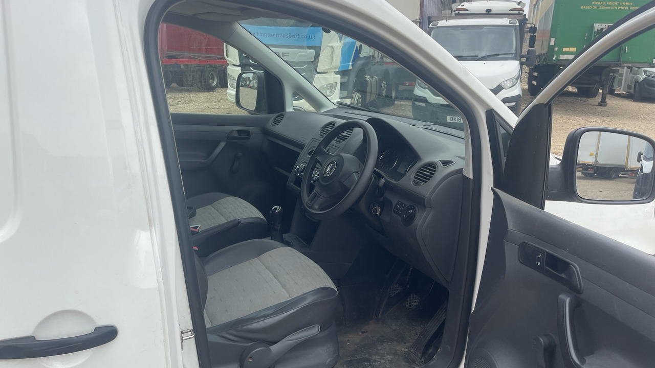 VOLKSWAGEN CADDY C20 1.6 TDI BLUE MOTION 102PS - Xe van nhỏ gọn: hình 5 VOLKSWAGEN CADDY C20 1.6 TDI BLUE MOTION 102PS - Xe van nhỏ gọn: hình 5