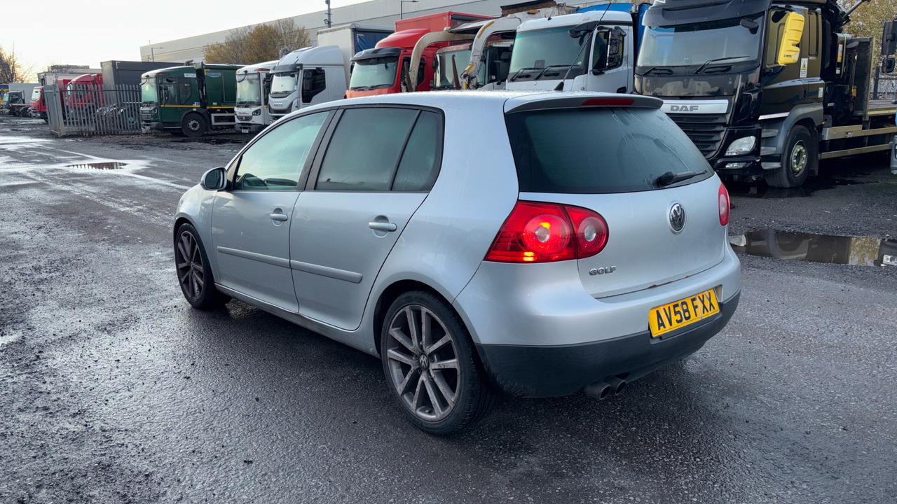 VOLKSWAGEN GOLF 2.0 GT Sport TDI 170 DPF - Hatchback: hình 3 VOLKSWAGEN GOLF 2.0 GT Sport TDI 170 DPF - Hatchback: hình 3