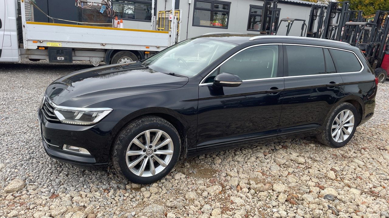 VOLKSWAGEN PASSAT 2.0 TDI - Xe wagon: hình 2 VOLKSWAGEN PASSAT 2.0 TDI - Xe wagon: hình 2