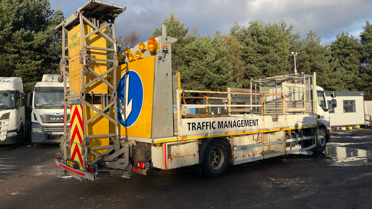 VOLVO FL 240 - Xe tải thùng lửng/ Phẳng: hình 4 VOLVO FL 240 - Xe tải thùng lửng/ Phẳng: hình 4