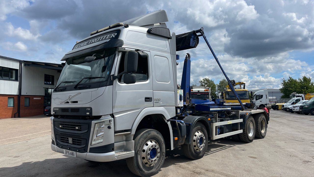 VOLVO FM 500 - Xe tải nâng móc: hình 2 VOLVO FM 500 - Xe tải nâng móc: hình 2