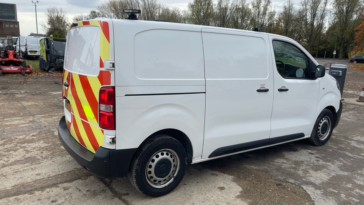 Vauxhall Vivaro 2900 1.5D 100PS - Xe van nhỏ gọn: hình 4 Vauxhall Vivaro 2900 1.5D 100PS - Xe van nhỏ gọn: hình 4