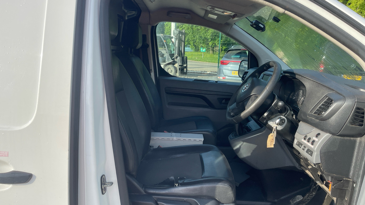 Vauxhall Vivaro 2900 1.5d 100PS Edition - Xe van chở hàng: hình 5 Vauxhall Vivaro 2900 1.5d 100PS Edition - Xe van chở hàng: hình 5