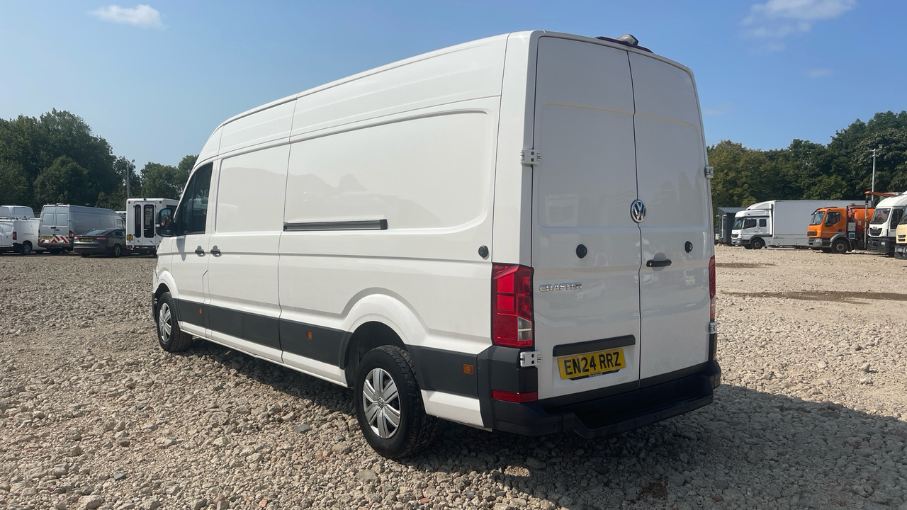 Volkswagen Crafter CR35 COMMERCE PLUS 2.0 TDI 140PS - Xe van chở hàng: hình 3 Volkswagen Crafter CR35 COMMERCE PLUS 2.0 TDI 140PS - Xe van chở hàng: hình 3