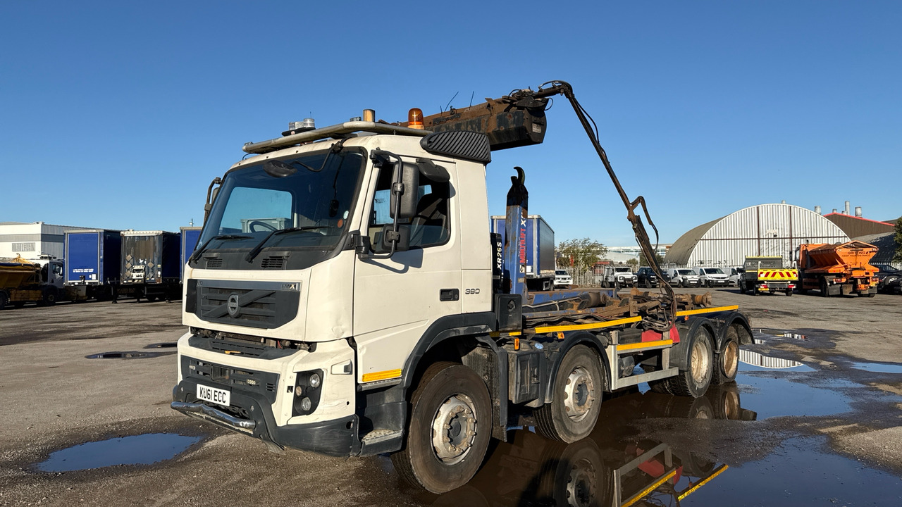Volvo FMX 380 - Xe tải nâng móc: hình 2 Volvo FMX 380 - Xe tải nâng móc: hình 2