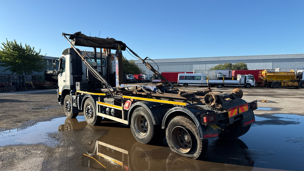 Volvo FMX 380 - Xe tải nâng móc: hình 3 Volvo FMX 380 - Xe tải nâng móc: hình 3