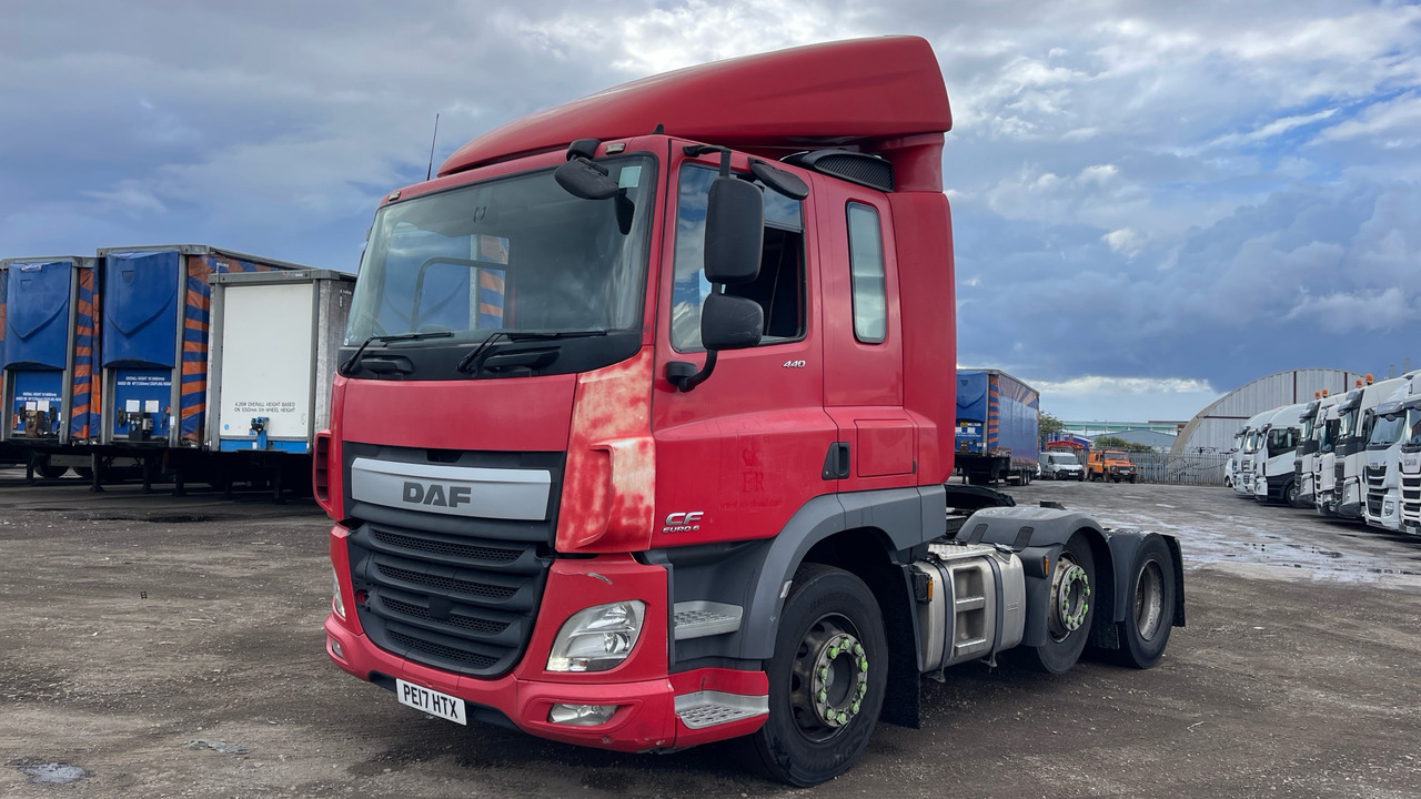 DAF CF 440 - Xe đầu kéo: hình 2 DAF CF 440 - Xe đầu kéo: hình 2
