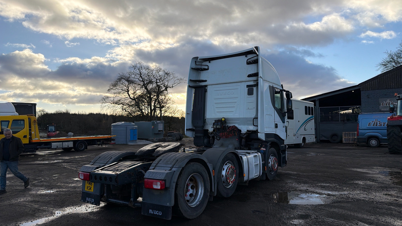 IVECO STRALIS 460 - Xe đầu kéo: hình 4 IVECO STRALIS 460 - Xe đầu kéo: hình 4