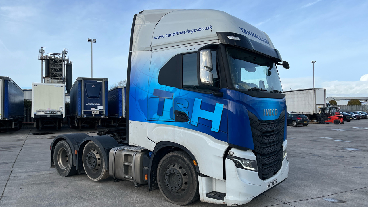 Iveco S-Way 530 - Xe đầu kéo: hình 1 Iveco S-Way 530 - Xe đầu kéo: hình 1