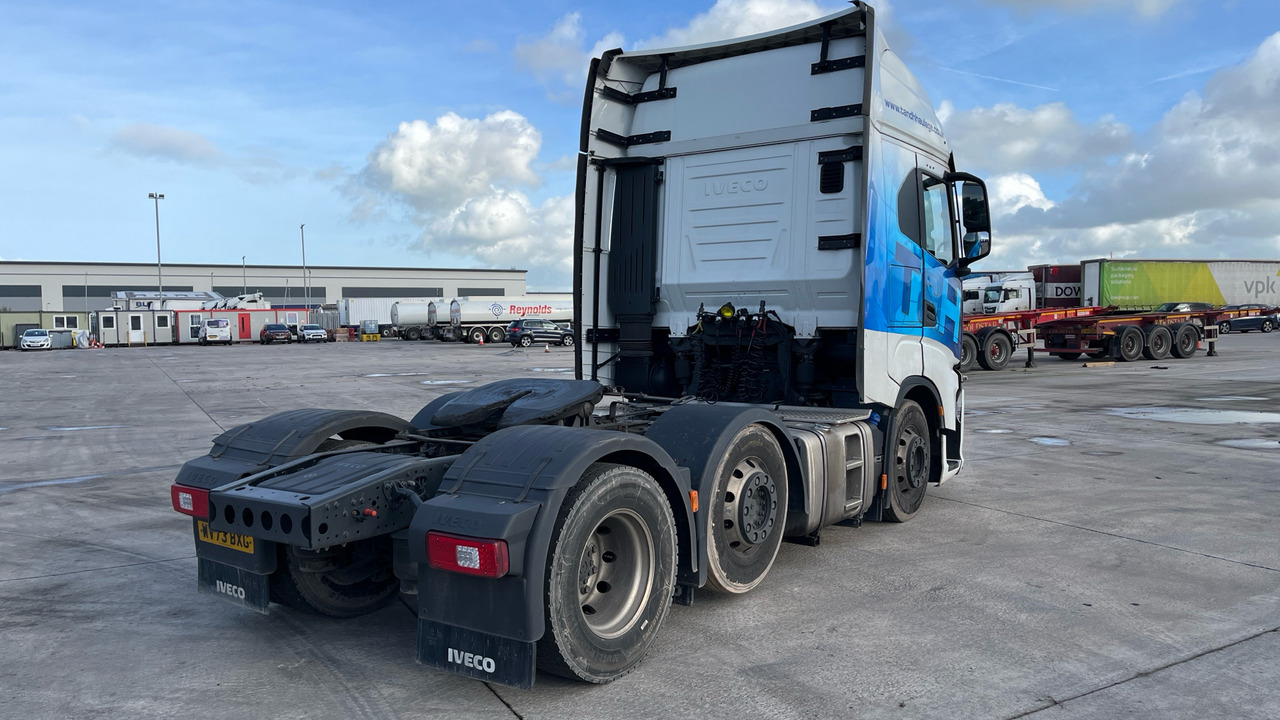 Iveco S-Way 530 - Xe đầu kéo: hình 4 Iveco S-Way 530 - Xe đầu kéo: hình 4