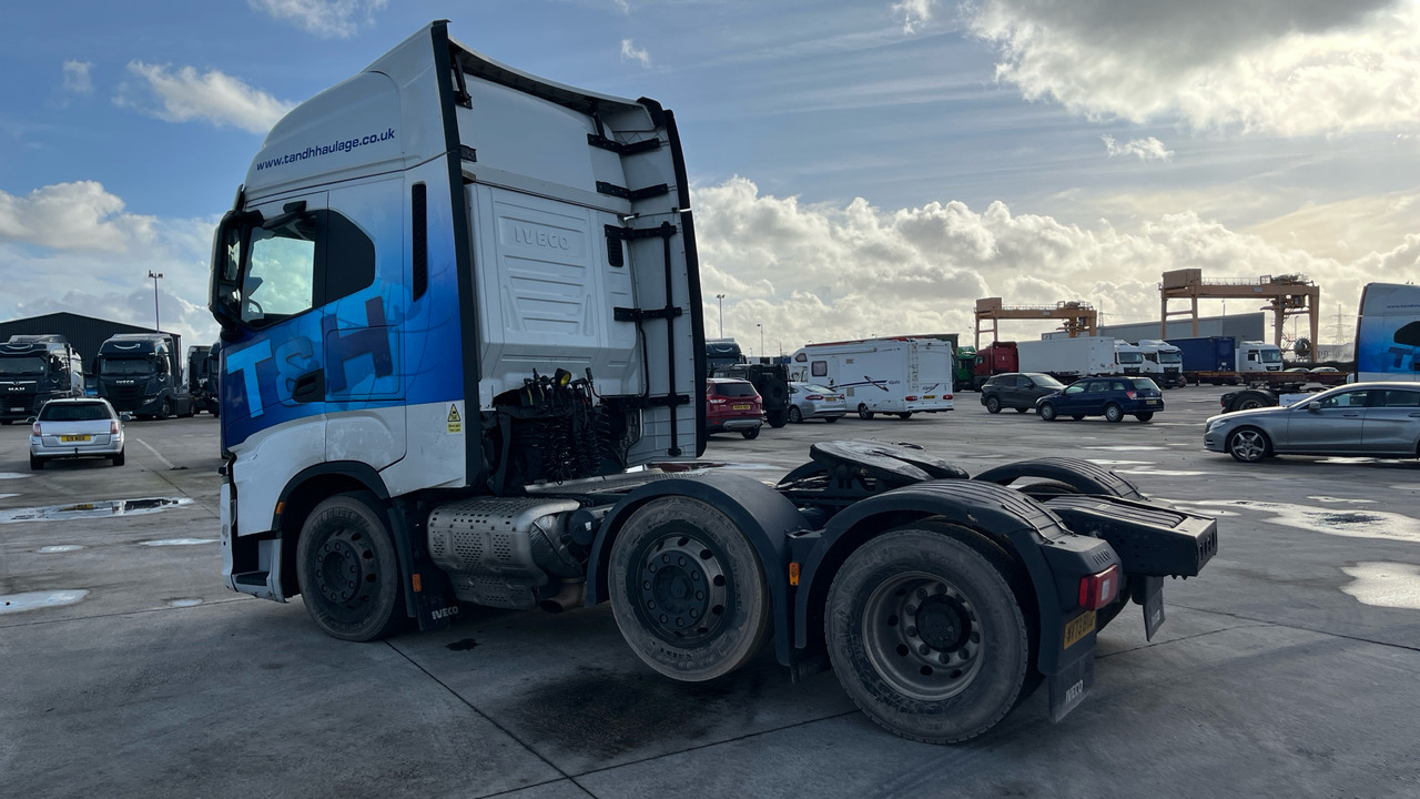 Iveco S-Way 530 - Xe đầu kéo: hình 3 Iveco S-Way 530 - Xe đầu kéo: hình 3