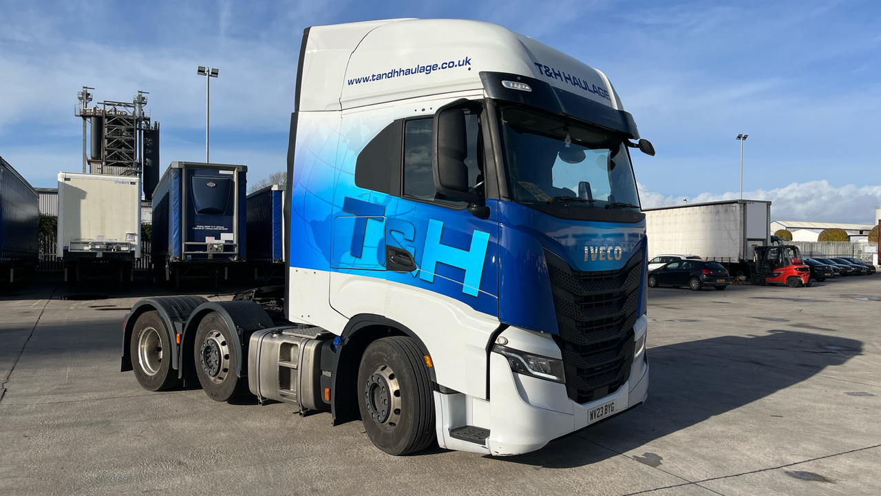 Iveco S-Way 530 - Xe đầu kéo: hình 1 Iveco S-Way 530 - Xe đầu kéo: hình 1