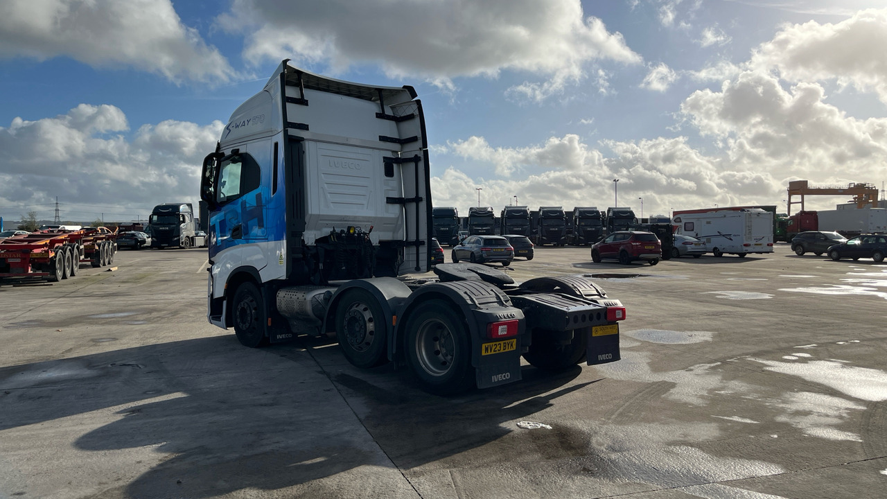 Iveco S-Way 570 - Xe đầu kéo: hình 3 Iveco S-Way 570 - Xe đầu kéo: hình 3