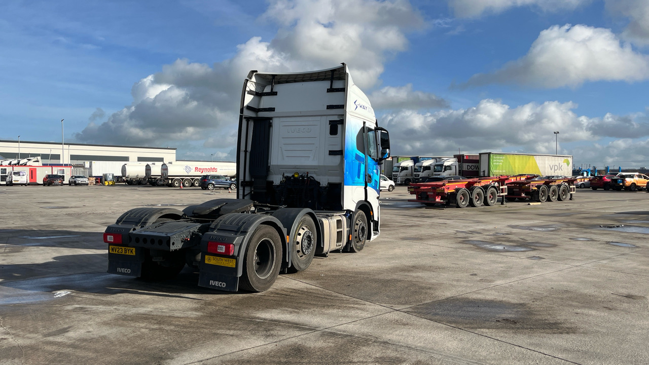 Iveco S-Way 570 - Xe đầu kéo: hình 4 Iveco S-Way 570 - Xe đầu kéo: hình 4