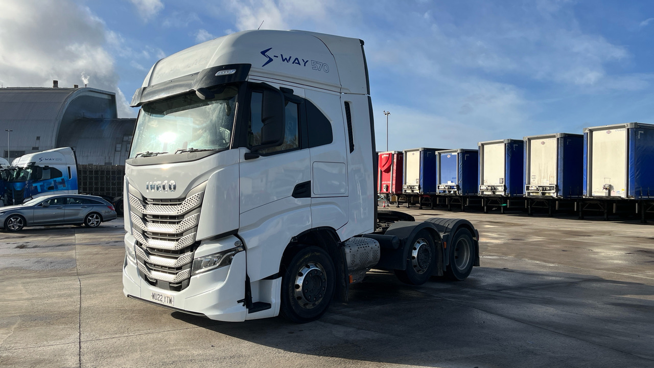 Iveco S-Way 570 - Xe đầu kéo: hình 2 Iveco S-Way 570 - Xe đầu kéo: hình 2