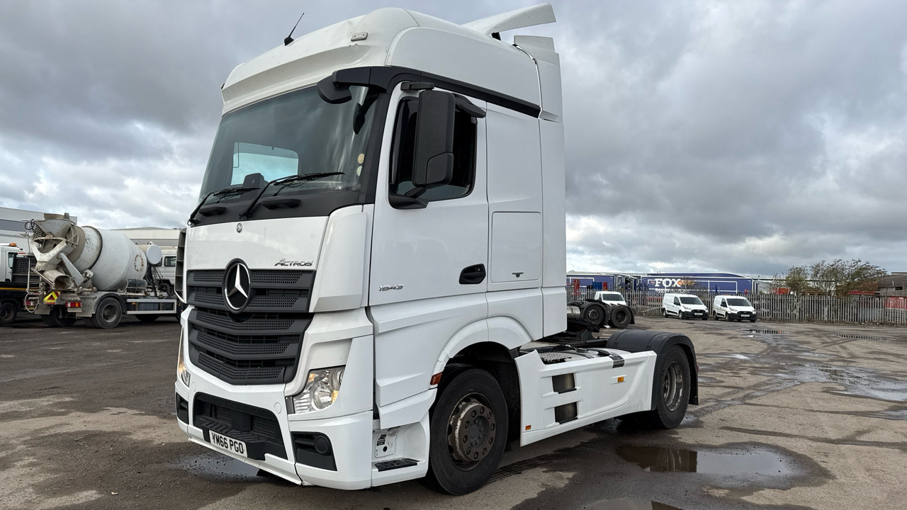 MERCEDES-BENZ ACTROS 1843 - Xe đầu kéo: hình 2 MERCEDES-BENZ ACTROS 1843 - Xe đầu kéo: hình 2