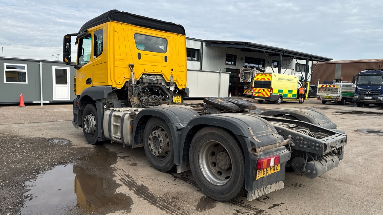 MERCEDES-BENZ ACTROS - Xe đầu kéo: hình 3 MERCEDES-BENZ ACTROS - Xe đầu kéo: hình 3