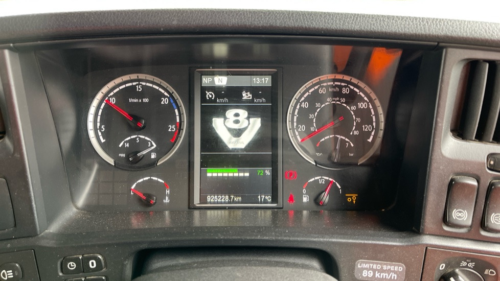 SCANIA R 580 V8 - Xe đầu kéo: hình 3 SCANIA R 580 V8 - Xe đầu kéo: hình 3