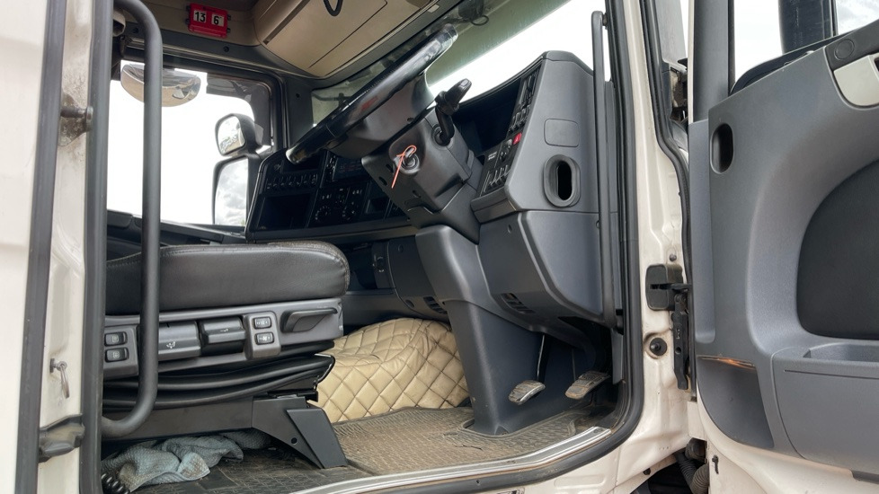 SCANIA R 580 V8 - Xe đầu kéo: hình 4 SCANIA R 580 V8 - Xe đầu kéo: hình 4