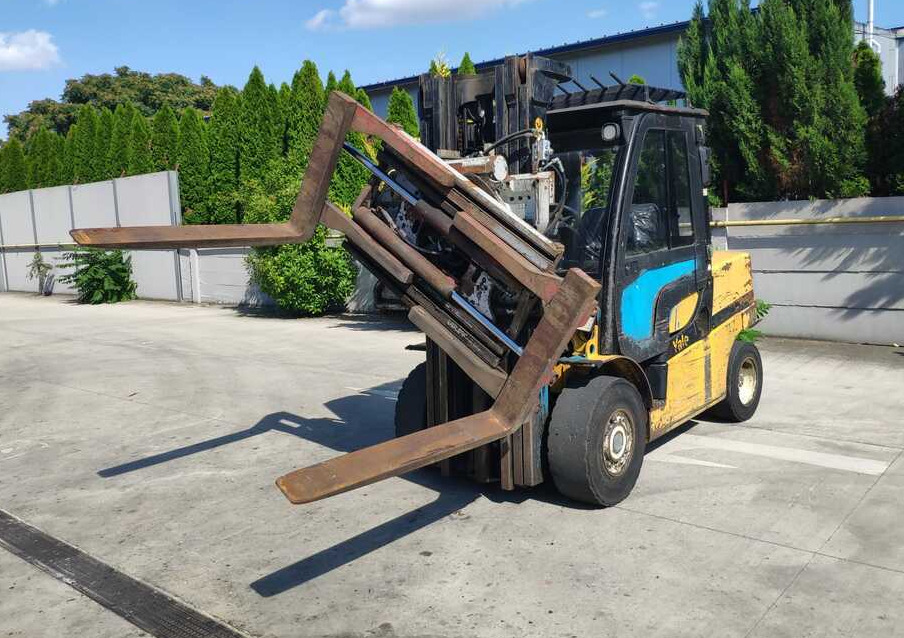 Yale GDP50VX - Xe nâng diesel: hình 2 Yale GDP50VX - Xe nâng diesel: hình 2