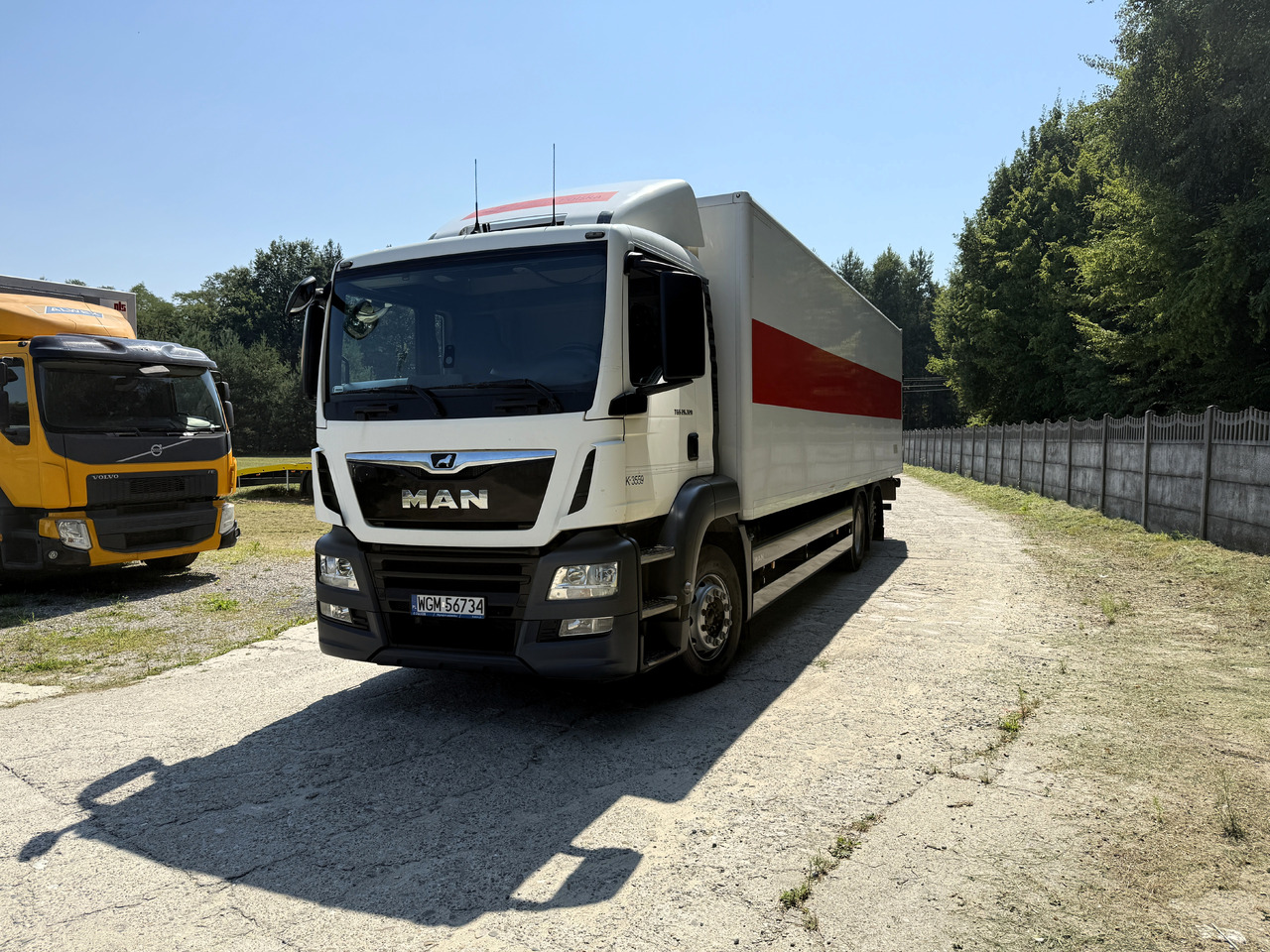 MAN TGS 26.320 - Xe tải hộp: hình 2 MAN TGS 26.320 - Xe tải hộp: hình 2
