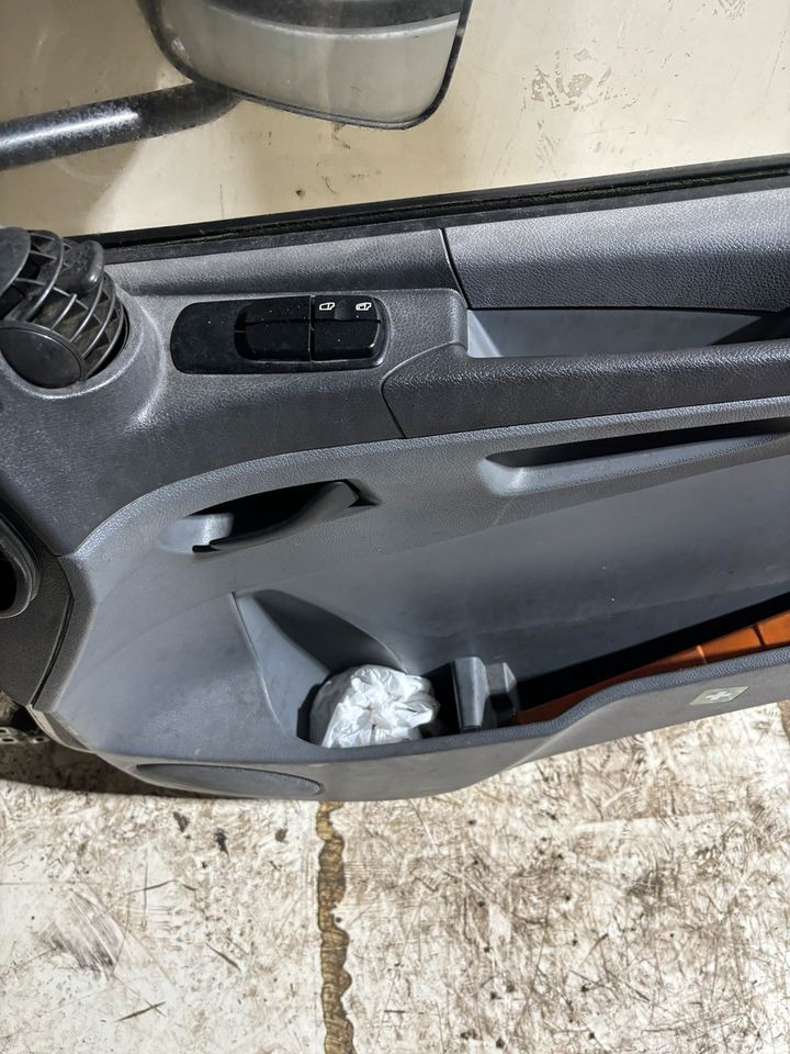 Atego Beifahrertür,weiß,Spiegel&Innenverkleidung LN 22 - Cửa và phụ tùng cho Xe tải: hình 5 Atego Beifahrertür,weiß,Spiegel&Innenverkleidung LN 22 - Cửa và phụ tùng cho Xe tải: hình 5