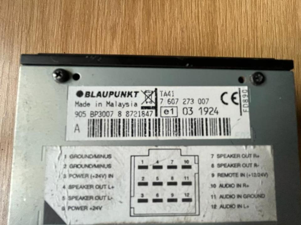 MAN BLAUPUNKT Audio Verstärker 7 607 273 007 - ECU cho Xe tải: hình 3 MAN BLAUPUNKT Audio Verstärker 7 607 273 007 - ECU cho Xe tải: hình 3