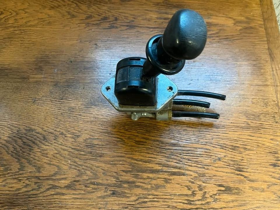 MAN Bremsventil Feststellbremse Handbremsventil 9617231180 - Van phanh cho Xe tải: hình 3 MAN Bremsventil Feststellbremse Handbremsventil 9617231180 - Van phanh cho Xe tải: hình 3