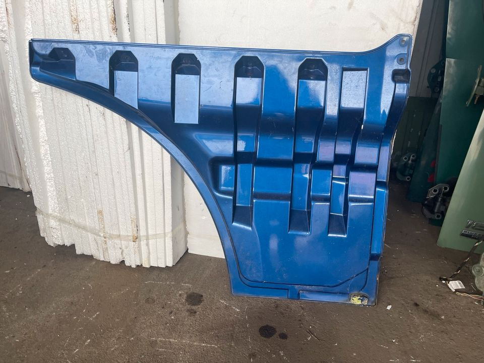 MAN TGX TGA Abdeckung Türverlängerung Links Blau - Cửa và phụ tùng cho Xe tải: hình 2 MAN TGX TGA Abdeckung Türverlängerung Links Blau - Cửa và phụ tùng cho Xe tải: hình 2