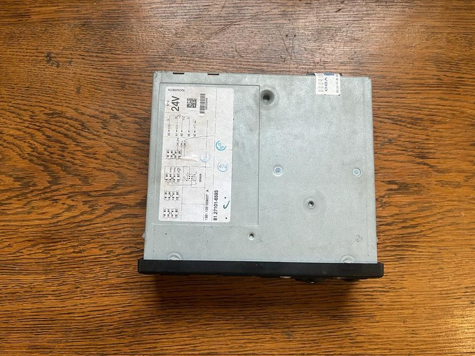 MAN TGX TGS TGA TGL Tachograph 81.27101-6593 - Máy đo tốc độ cho Xe tải: hình 4 MAN TGX TGS TGA TGL Tachograph 81.27101-6593 - Máy đo tốc độ cho Xe tải: hình 4