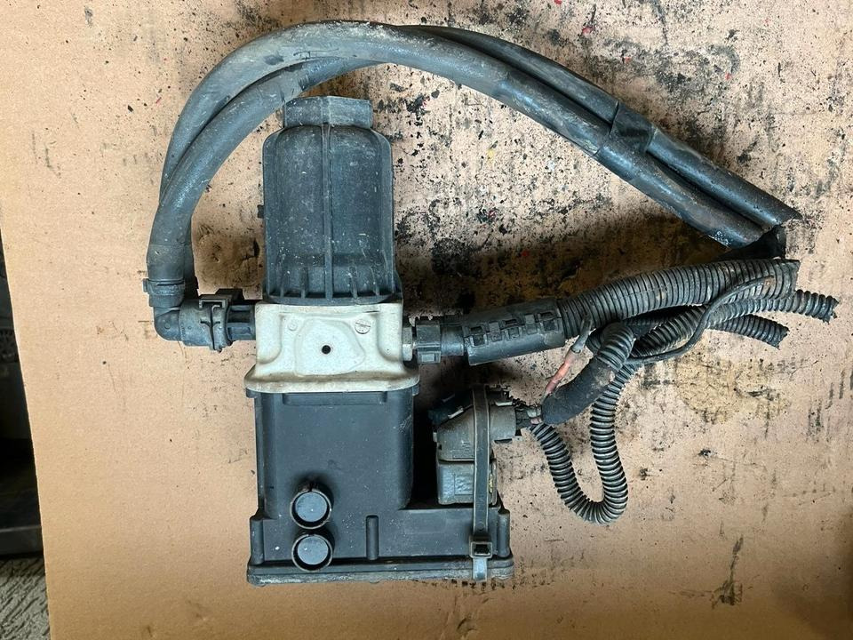Mercedes Actros MP4 AdBlue Pumpe A0001405378 - Bơm nhiên liệu cho Xe tải: hình 3 Mercedes Actros MP4 AdBlue Pumpe A0001405378 - Bơm nhiên liệu cho Xe tải: hình 3